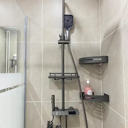 Chez Les Deux Garcons Apartment *
